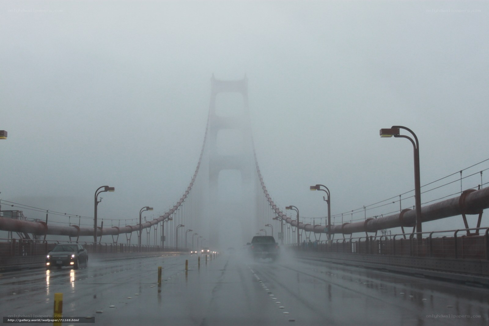 Golden Gate Bridge in fog