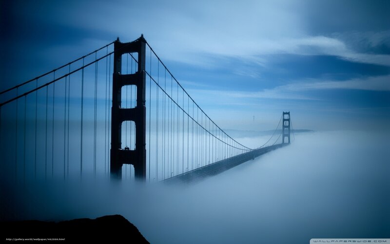 Golden Gate Bridge in fog