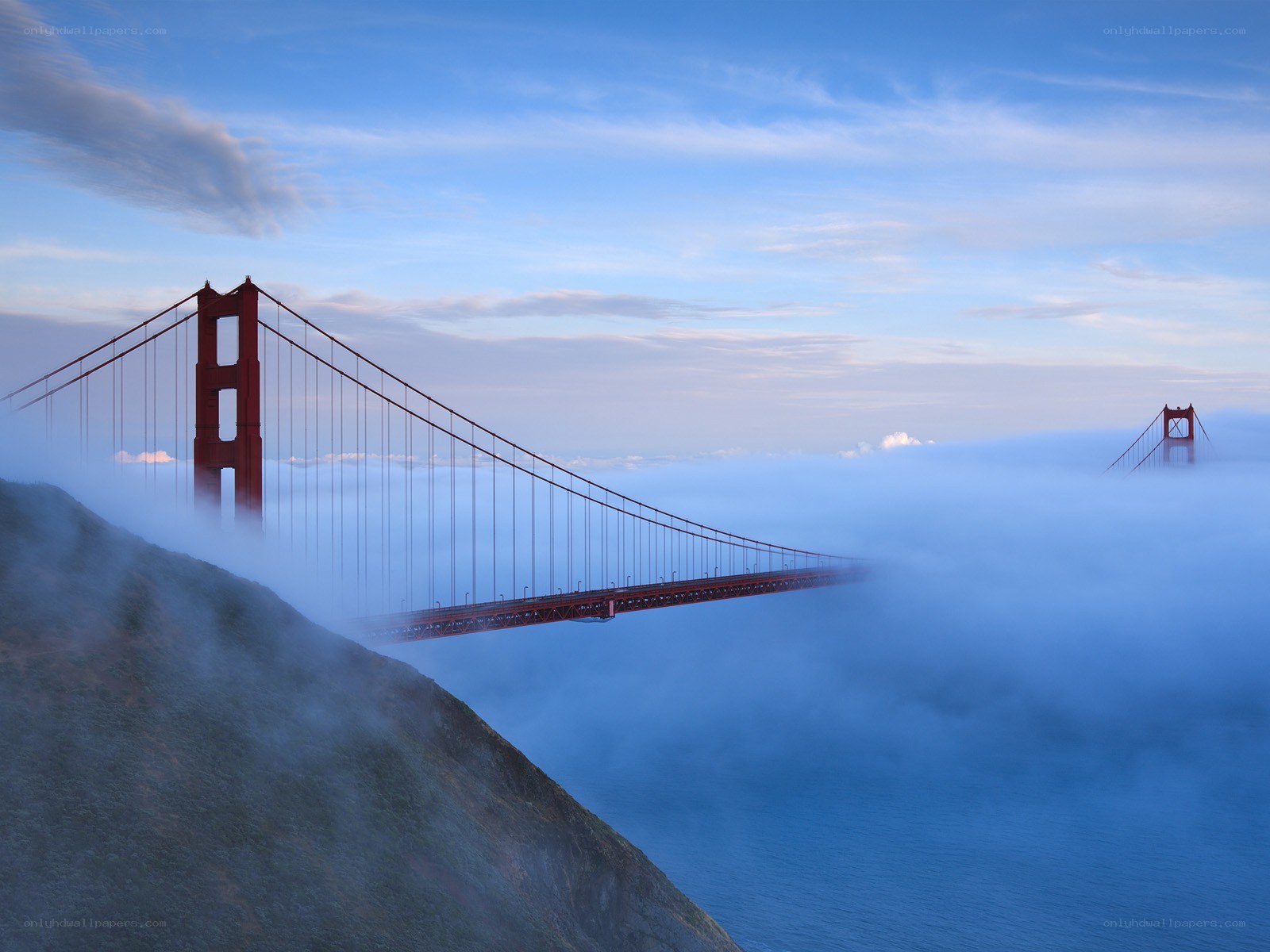 Golden Gate Bridge in fog