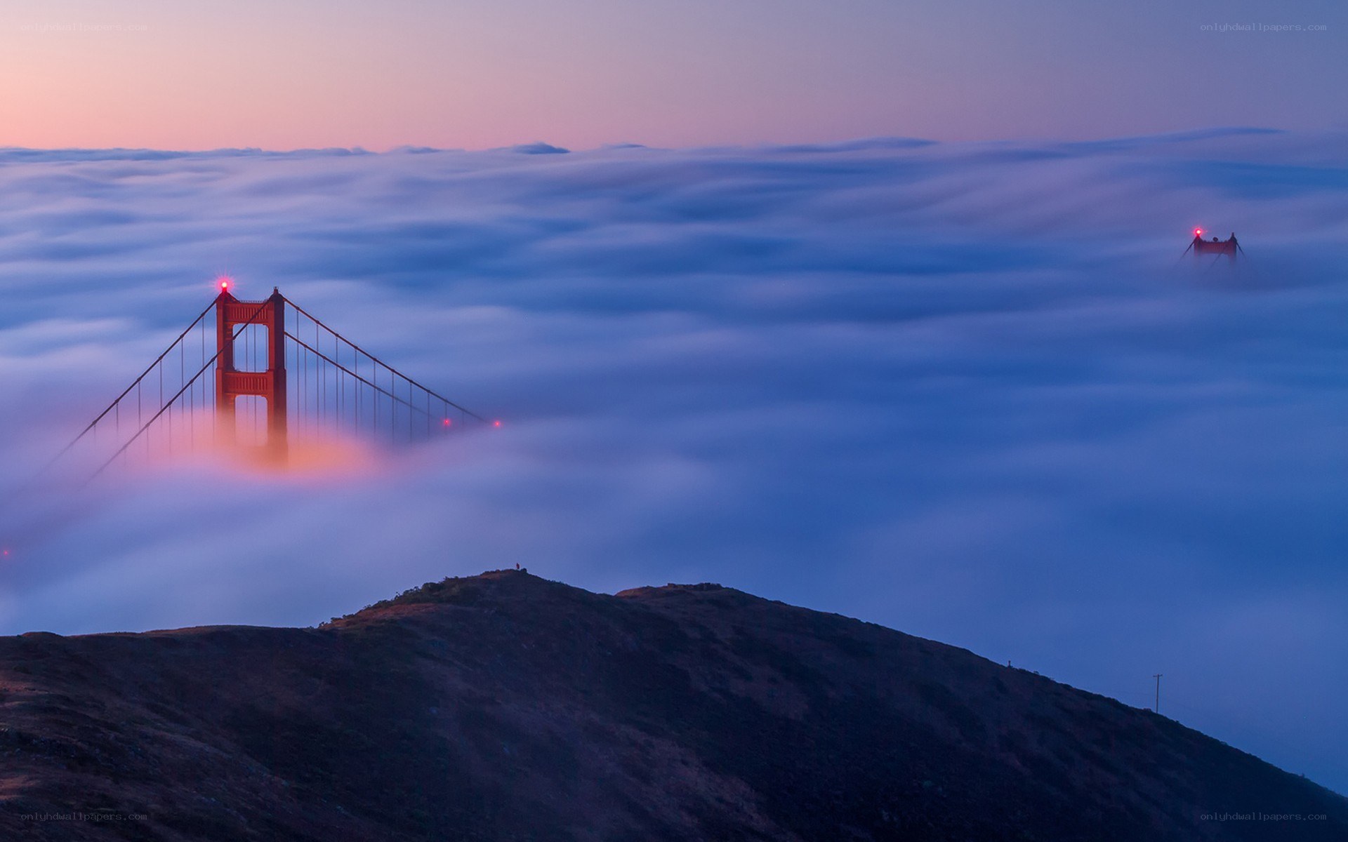 Golden Gate Bridge in fog