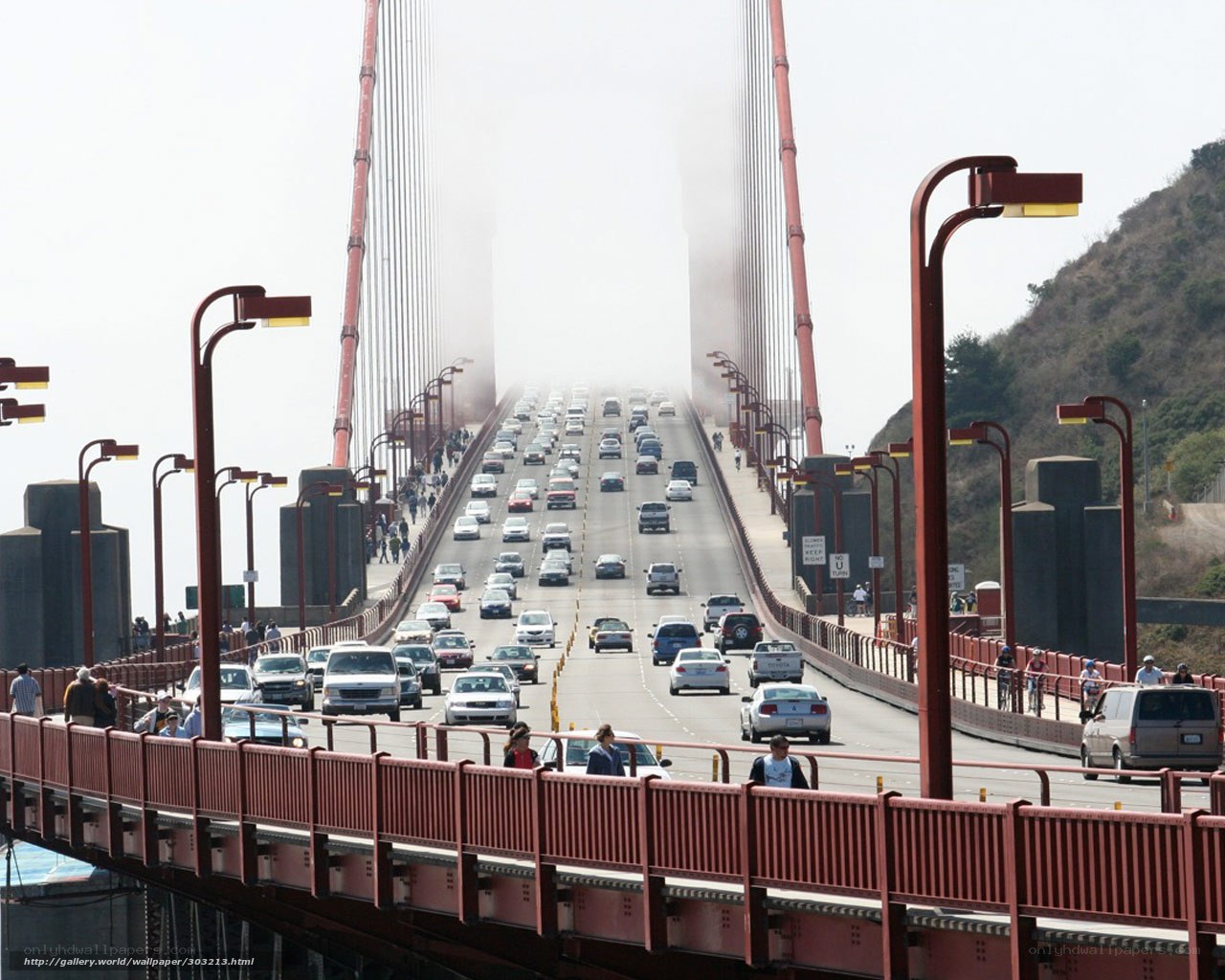 Golden Gate Bridge traffic
