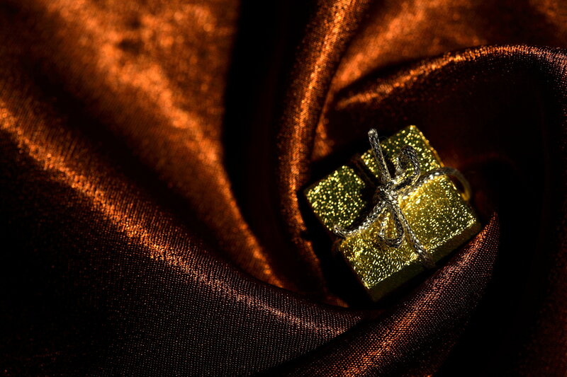 Golden Gift Box — Gold
