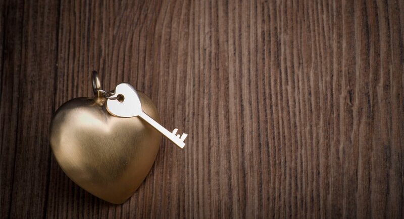 Golden Heart Key — Gold