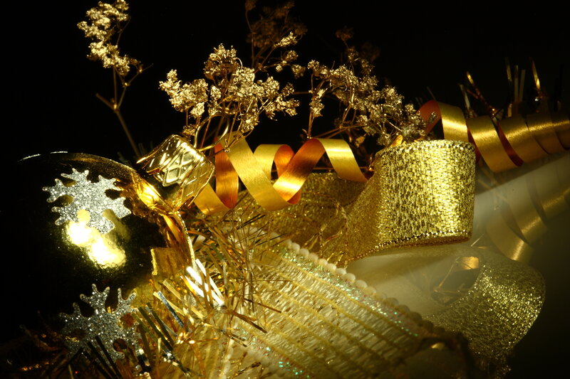 Golden Holiday Ornaments — Gold