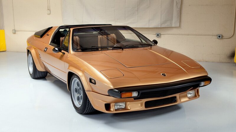 golden lamborghini sports car
