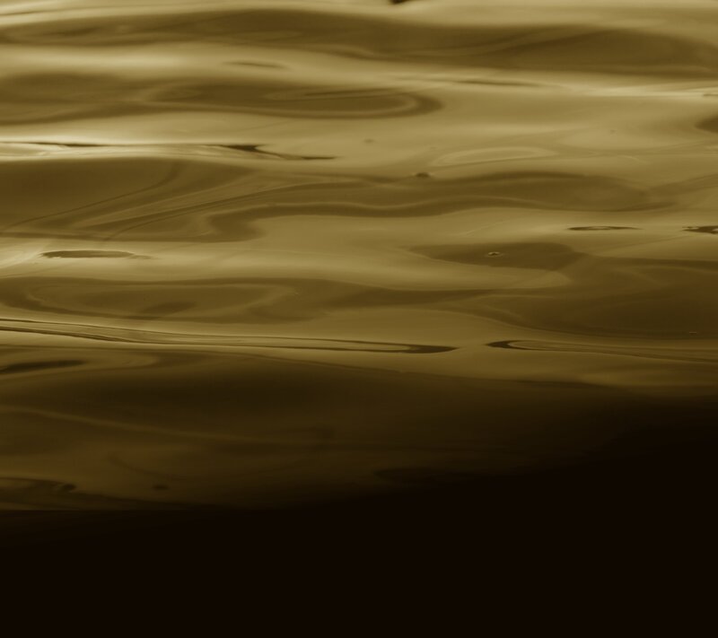 Golden Liquid Surface — Gold