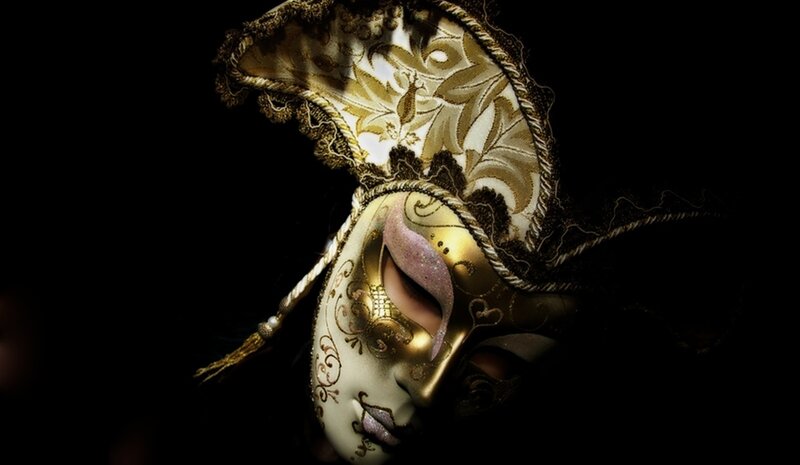 Golden Masquerade Mask — Gold, Dramatic, Photograph