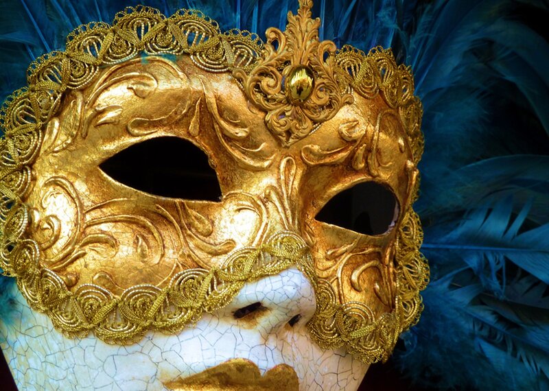 Golden Masquerade Mask — Gold, Dramatic