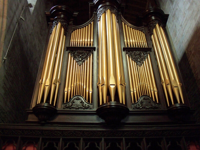 Golden Organ Pipes