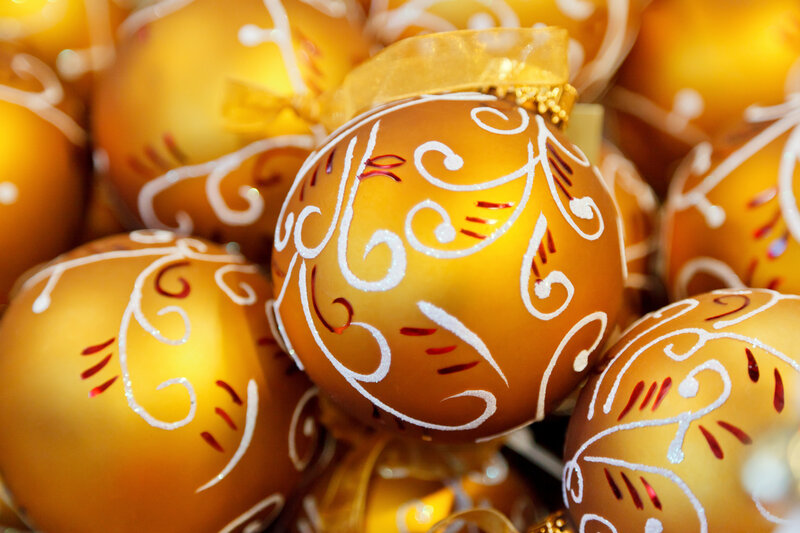 Golden Ornament Balls — Gold