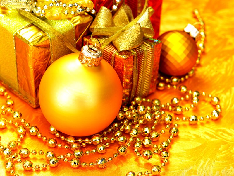 Golden Ornaments and Gifts — Gold