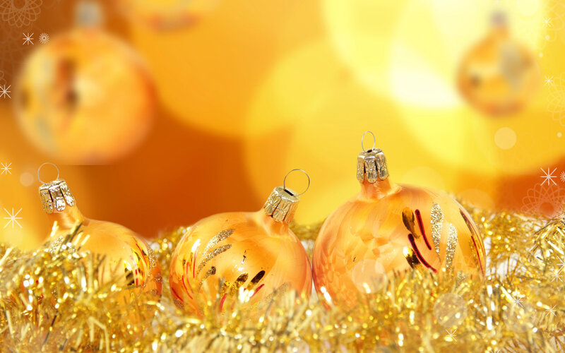 Golden Ornaments on Tinsel — Gold