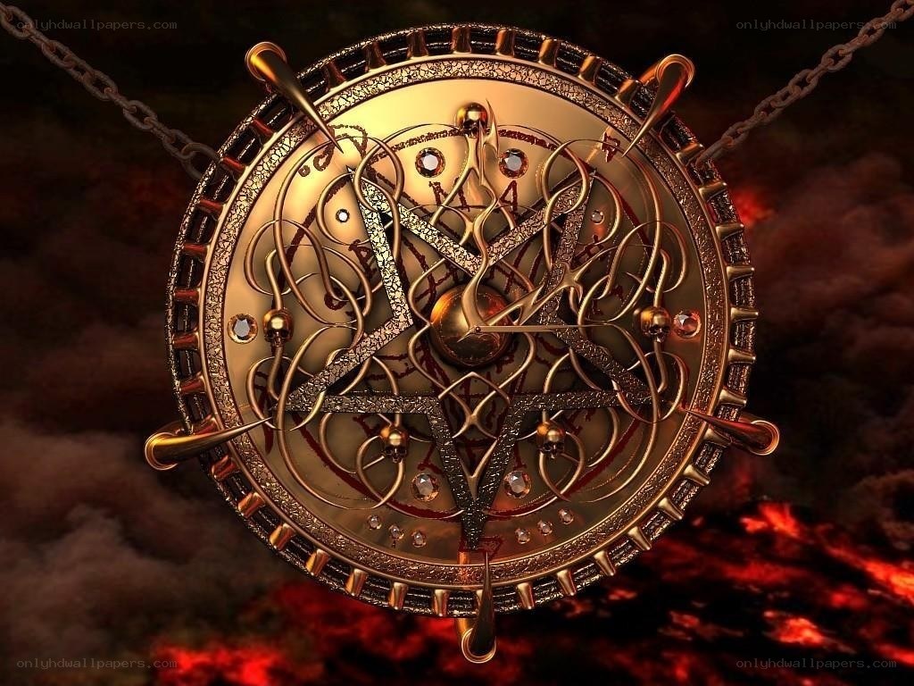 Golden pentagram amulet