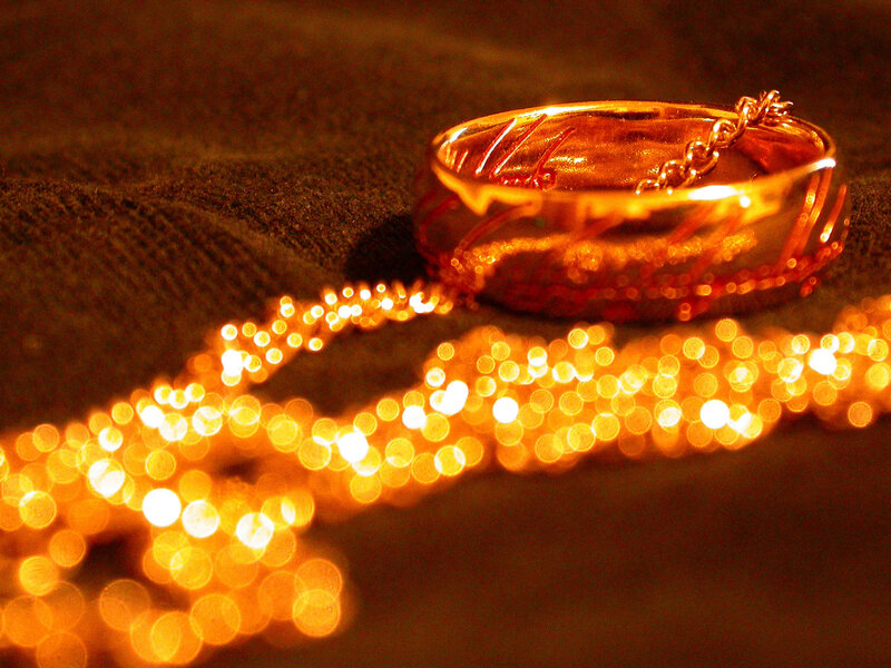 golden ring with chain