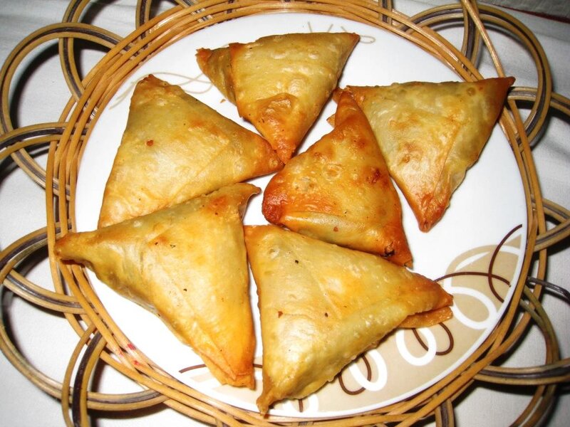 Golden Samosas on Plate — Gold, Appetizing