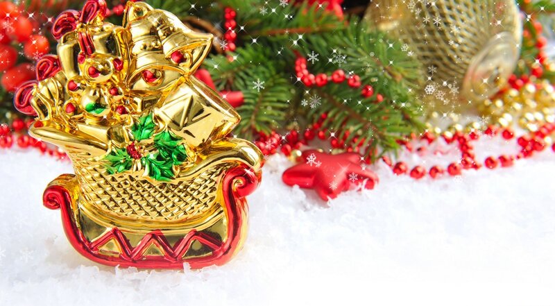 Golden Sleigh Ornament — Gold