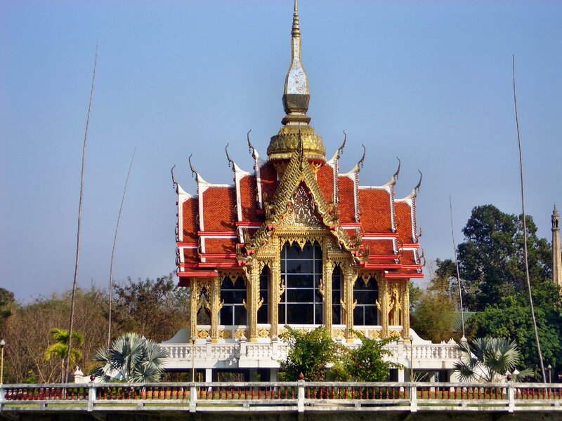 Golden Temple Structure — Gold, Serene
