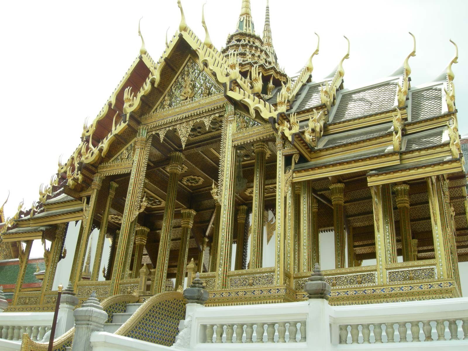 Golden temple structure