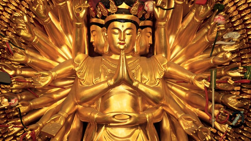 Golden Thousand-armed Statue — Gold