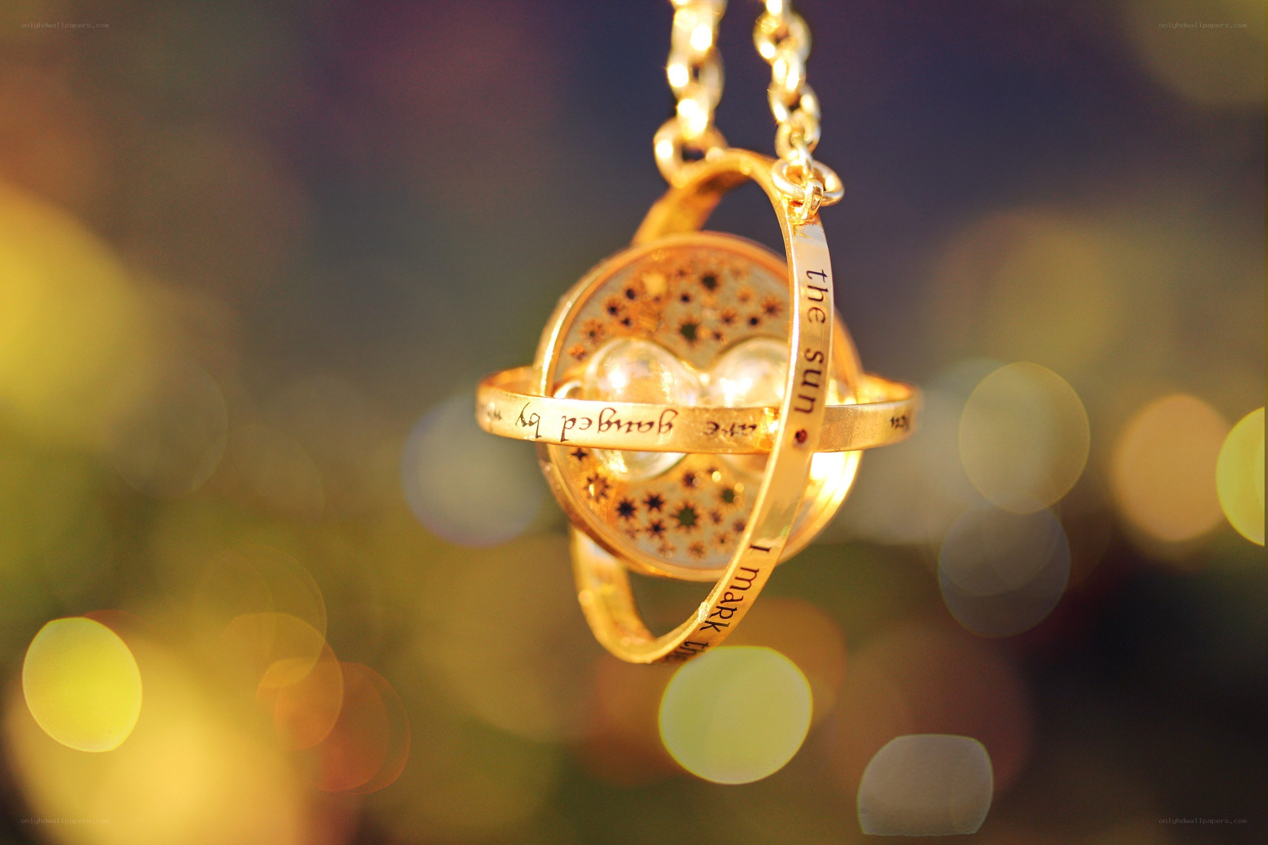 golden time-turner pendant