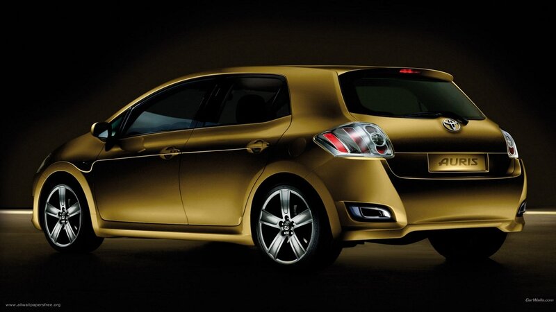 Golden Toyota Auris car