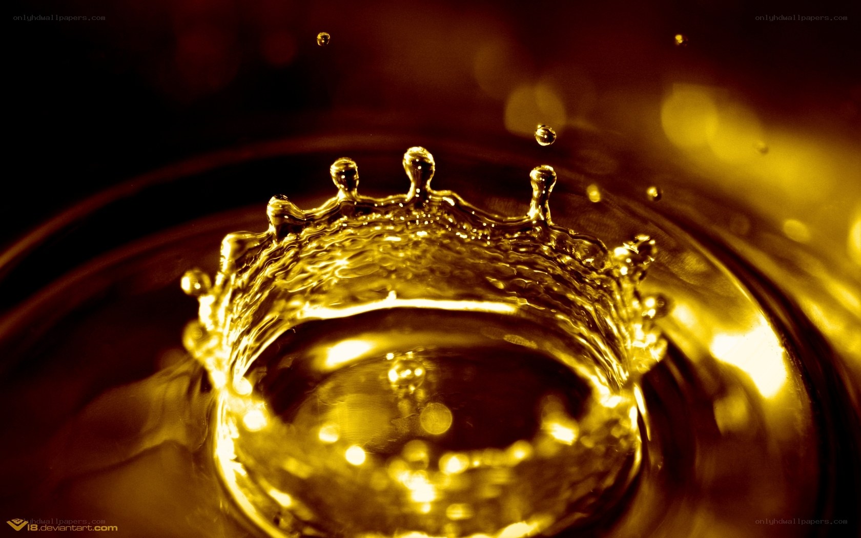 golden water splash crown