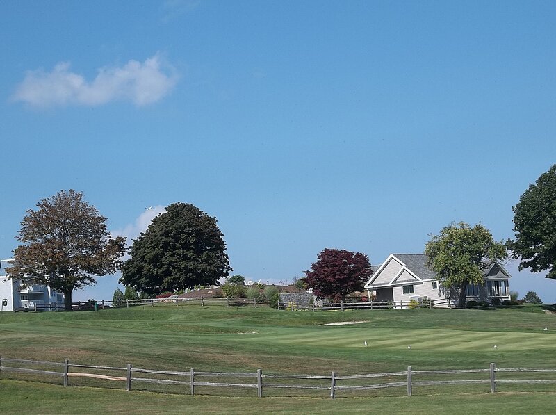 Golf Course with Houses — Green
