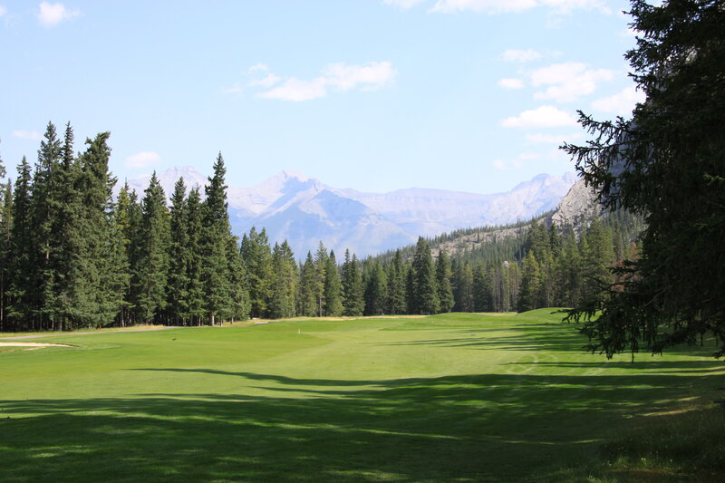 Golf Course with Mountains — Green