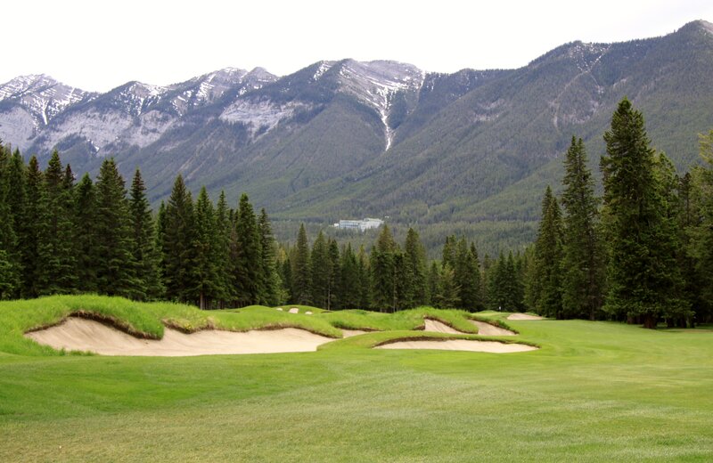 Golf Course with Sand Traps — Green