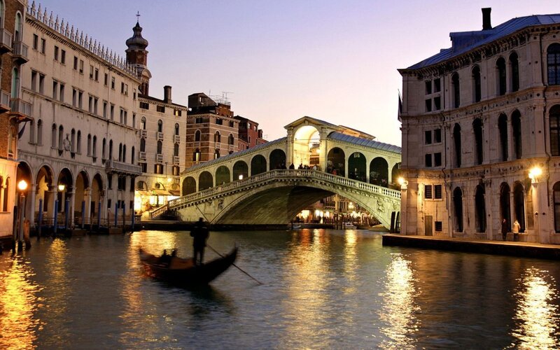 Gondola on Canal — Gold