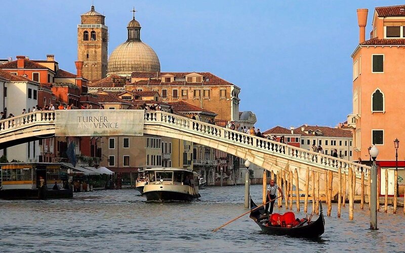 Gondola on Grand Canal