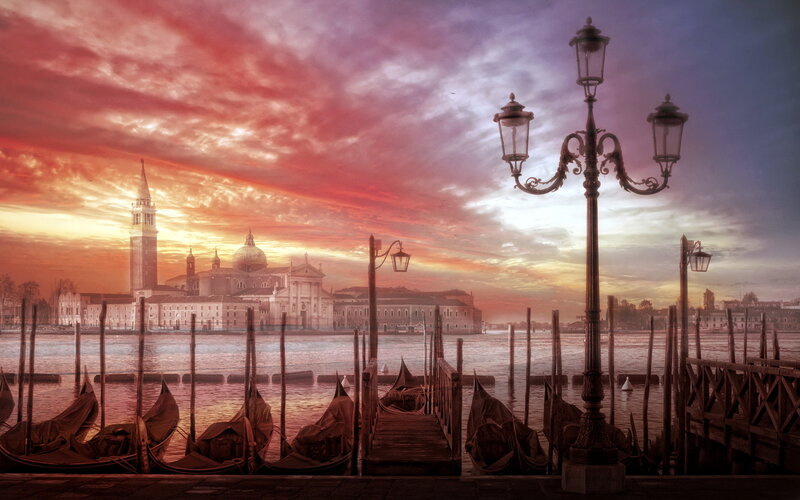 Gondolas at Sunset — Red