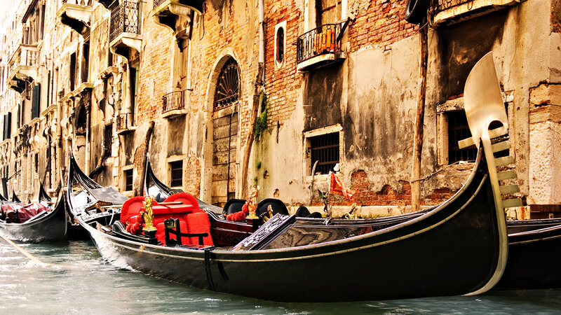 Gondolas in Canal — Black, Historic, Afternoon