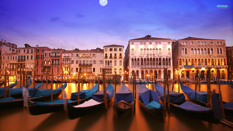 Gondolas in Venice Canal — Blue
