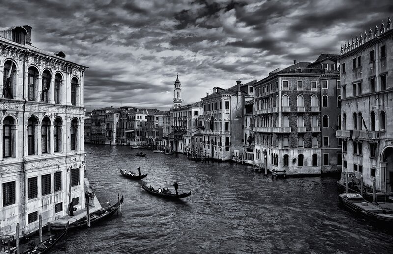 Gondolas on Canal — Black
