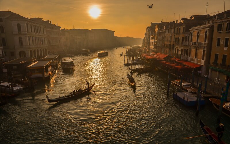 Gondolas on Canal — Gold