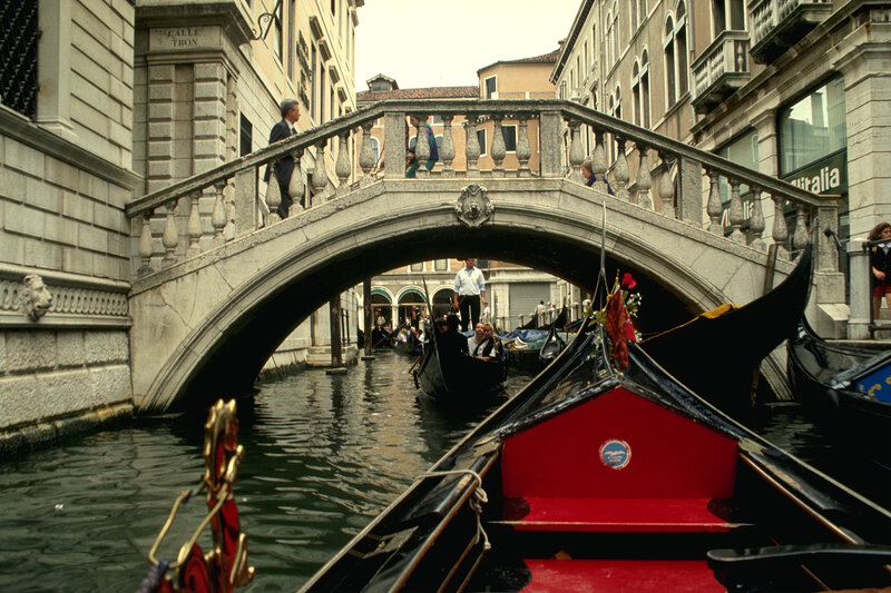 Gondolas under a Bridge — Black