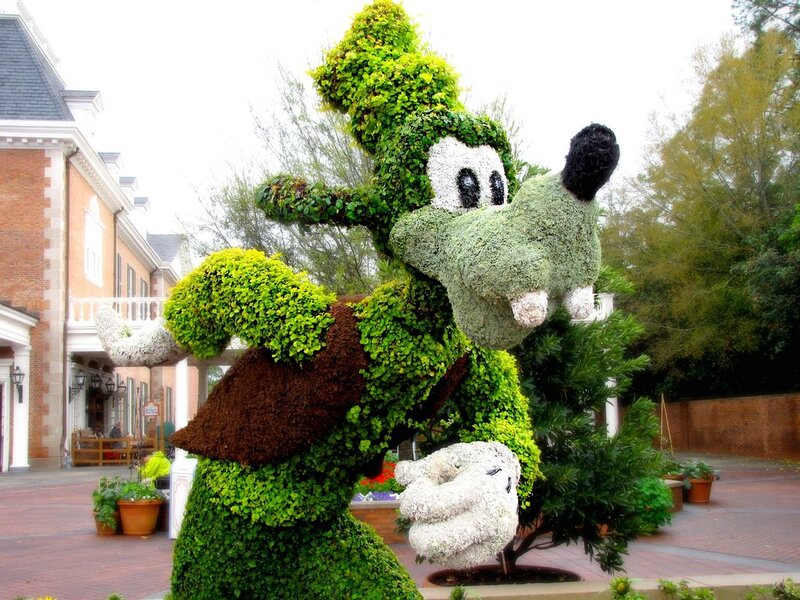 Goofy topiary sculpture