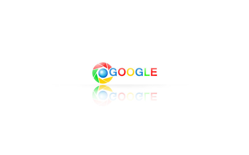 Google Logo with Reflection — White