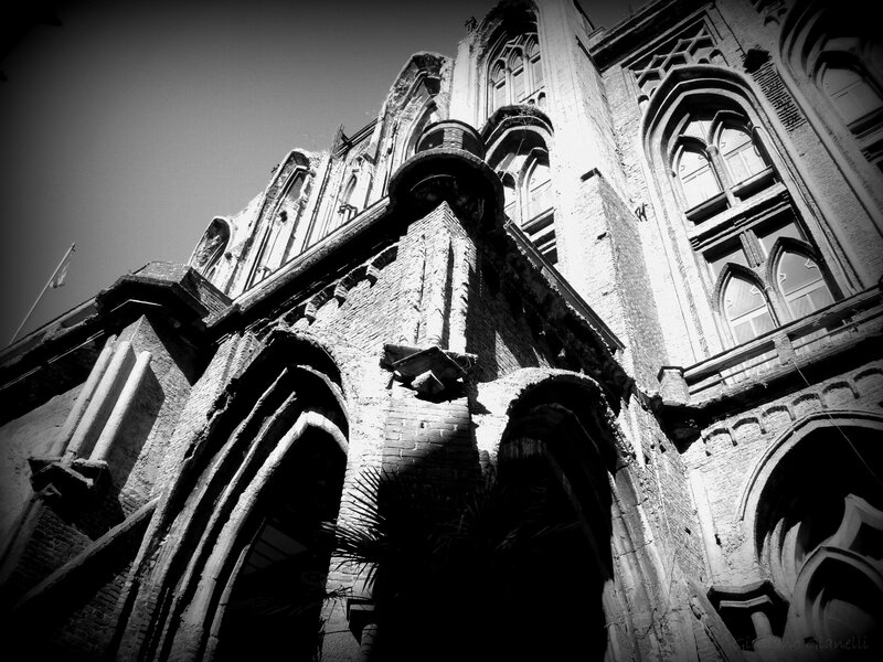 Gothic Building Facade — Black