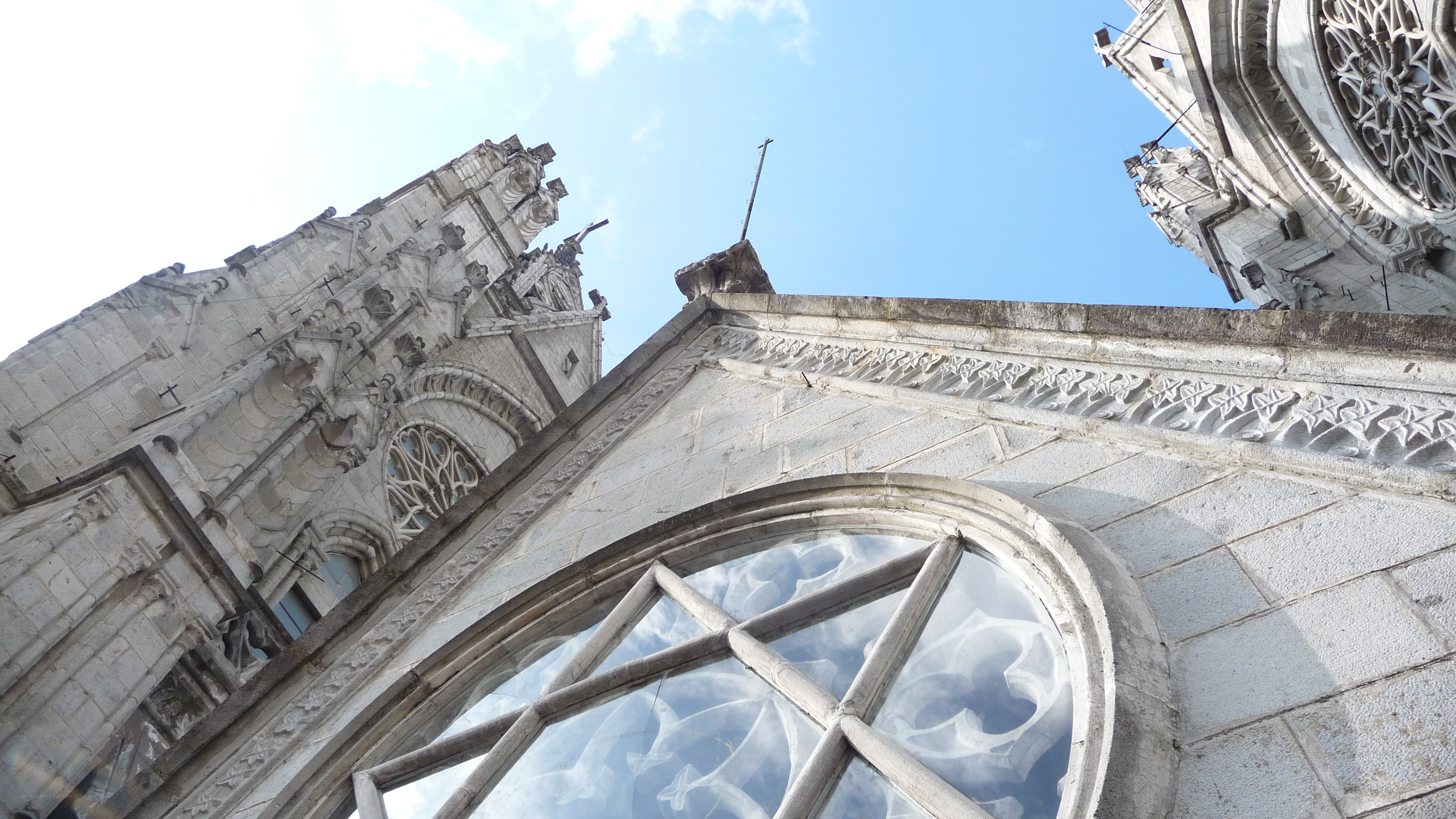 Gothic cathedral architecture