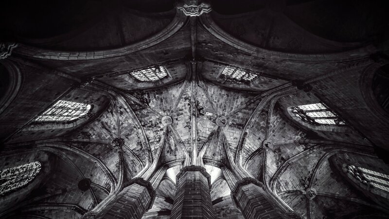 Gothic Cathedral Ceiling — Black