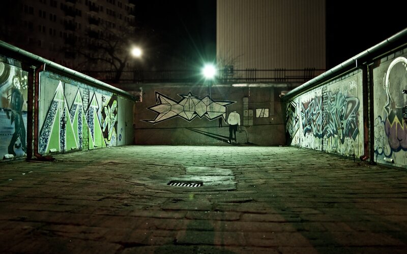 graffiti alley at night