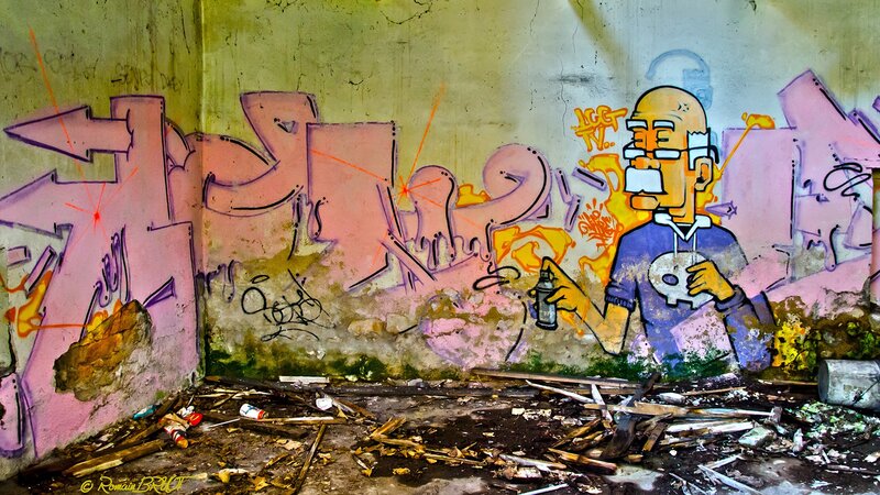 graffiti art in abandoned building