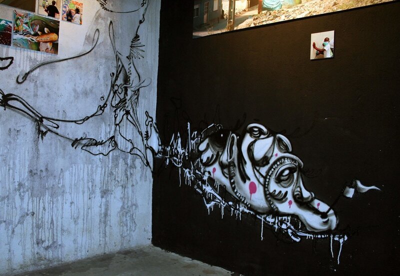 graffiti art in alleyway