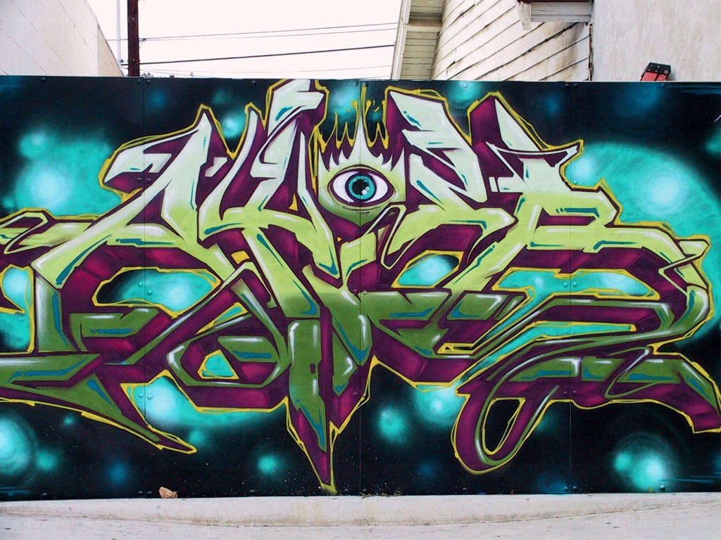 graffiti art with eye design
