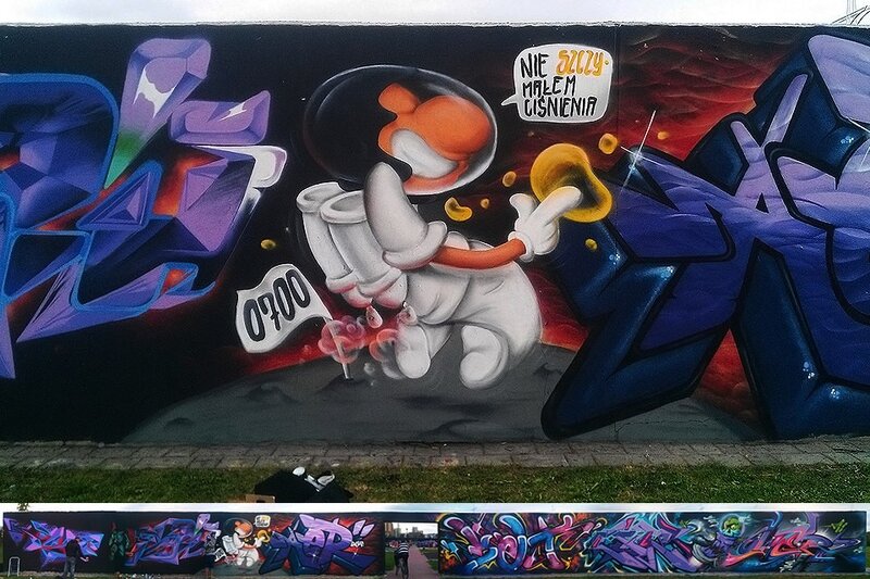 graffiti mural of astronaut