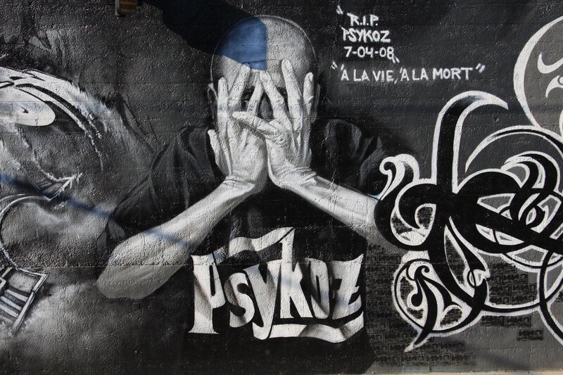 graffiti mural of Psykoz