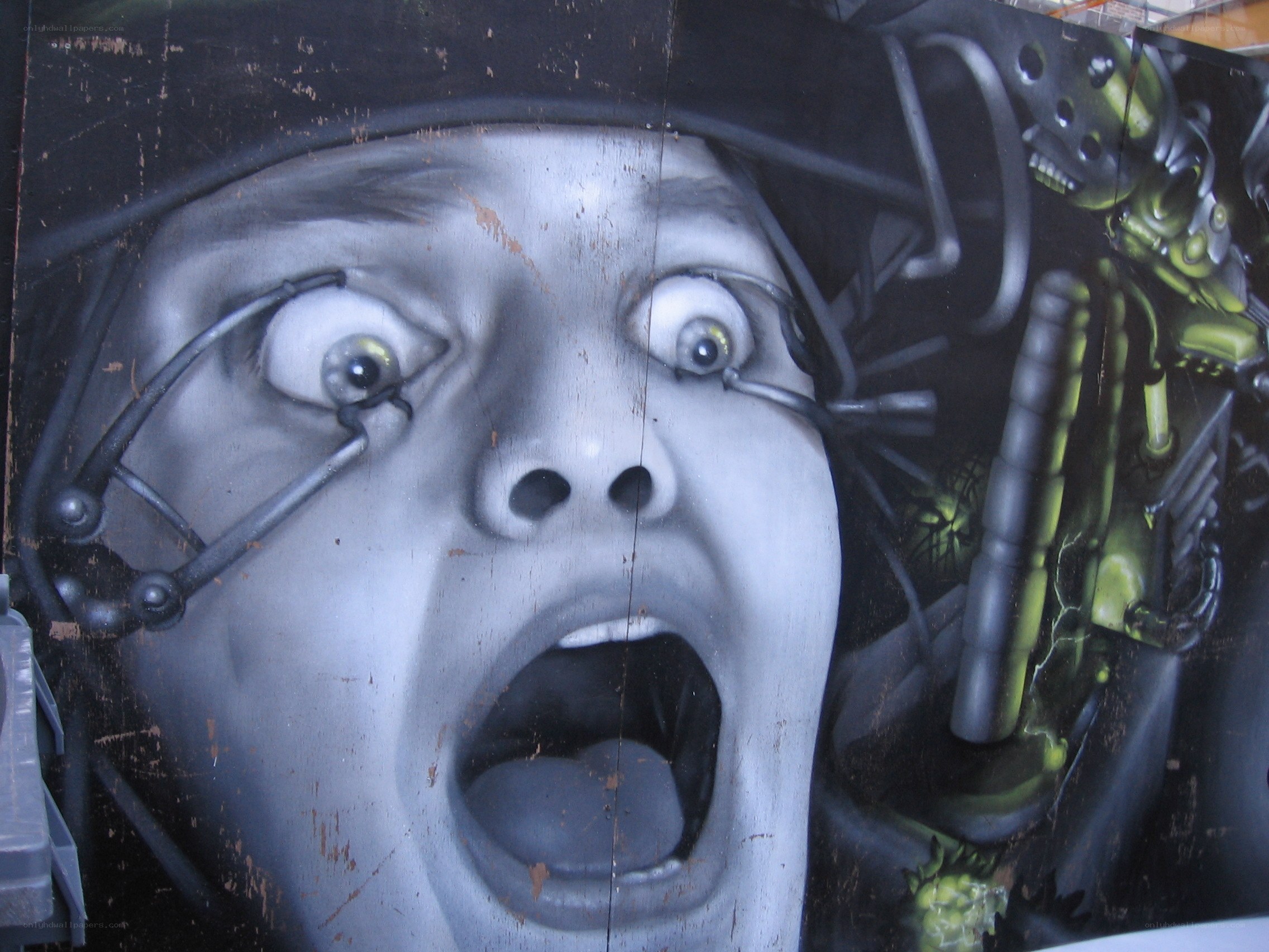 graffiti of screaming face