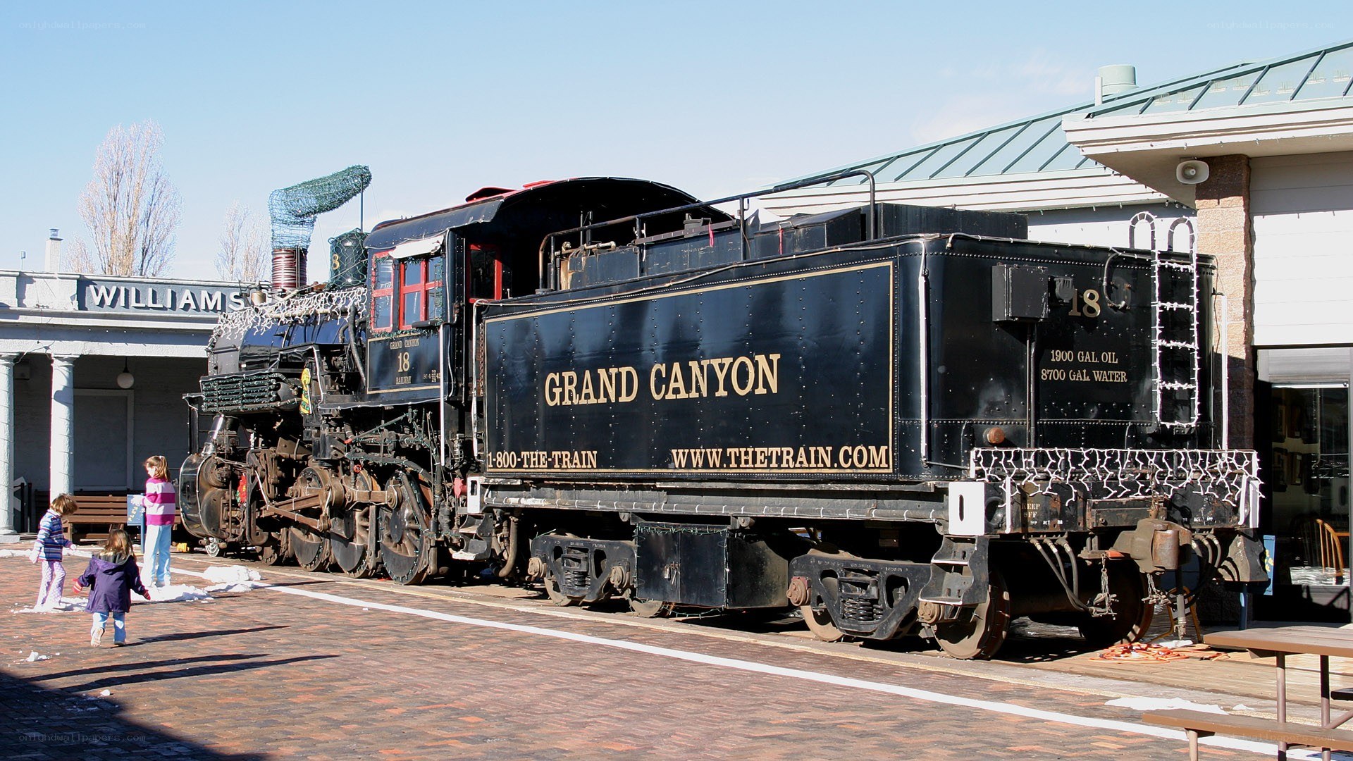 Grand Canyon train at station